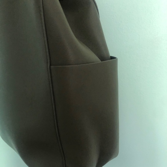 Olive green everyday bad from oak and fort. - Picture 3 of 11